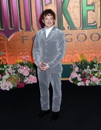 Wicked: For Good New York Premiere Ethan Slater attending the Wicked: For Good New York Premiere held at the David Geffen Hall on November 17, 2025 in New York City, NY New York City David Geffen Hall NY USA Copyright: xStevenxBergman AFF-USA.COMx