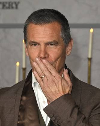 ˜Wake Up Dead Man: A Knives Out Mystery™ Premiere Josh Brolin arriving to Netflix™s Wake Up Dead Man: A Knives Out Mystery Los Angeles premiere held at the Academy Museum of Motion Pictures on November 17, 2025 in Los Angeles, Ca. Los Angeles Academy Museum of Motion Pictures California USA Copyright: xLeexWatt AFF-USA.COMx
