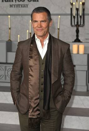˜Wake Up Dead Man: A Knives Out Mystery™ Premiere Josh Brolin arriving to Netflix™s Wake Up Dead Man: A Knives Out Mystery Los Angeles premiere held at the Academy Museum of Motion Pictures on November 17, 2025 in Los Angeles, Ca. Los Angeles Academy Museum of Motion Pictures California USA Copyright: xLeexWatt AFF-USA.COMx