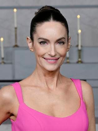 November 17, 2025, Los Angeles, California, USA: Actress, Director and Writer ALEX LOMBARD attends Los Angeles red carpet premiere of Wake Up Dead Man: A Knives Out Mystery Los Angeles USA - ZUMAb173 20251117_aap_b173_058 Copyright: xBillyxBennightx