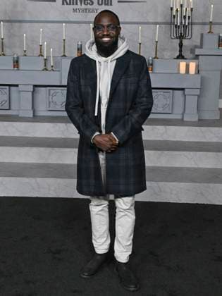 November 17, 2025, Los Angeles, California, USA: Internet personality JUJU GREEN attends Los Angeles red carpet premiere of Wake Up Dead Man: A Knives Out Mystery Los Angeles USA - ZUMAb173 20251117_aap_b173_060 Copyright: xBillyxBennightx