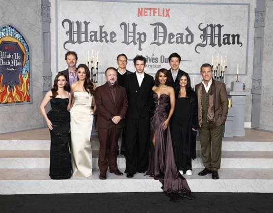 Premiere Of Netflix s Wake Up Dead Man: A Knives Out Mystery MUSEUM ROW, MIRACLE MILE, LOS ANGELES, CALIFORNIA, USA - NOVEMBER 17: American actress and singer Cailee Spaeny, Israeli film producer Ram Bergman, Ukrainian-American actress and model Mila Kunis, Ori Marmur, American filmmaker Rian Johnson, British actor Josh O Connor, American actress and activist Kerry Washington, Dan Lin, Bela Bajaria and American actor Josh Brolin arrive at the Premiere Of Netflix s Wake Up Dead Man: A Knives Out Mystery held at the Academy Museum of Motion Pictures on November 17, 2025 in Museum Row, Miracle Mile, Los Angeles, California, United States., Credit:Image Press Agency Avalon United States, California, Los Angeles, Academy Museum of Motion  Copyright: xImagexPressxAgencyx xAvalonx 1053052565