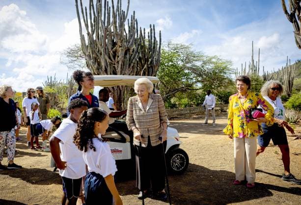Bonaire, The Netherlands, 2025-11-18 15:04:17 BONAIRE, November 18, 2025. Princess Beatrix visits Bonaire. The visit focuses on the work of the Dutch Caribbean Nature Alliance (DCNA) and social initiatives on the islands. The Princess is the patron of DCNA. PHOTO: NLBeeld Albert Nieboer Credit: NL Beeld Patrick van Emst  Copyright: xx x