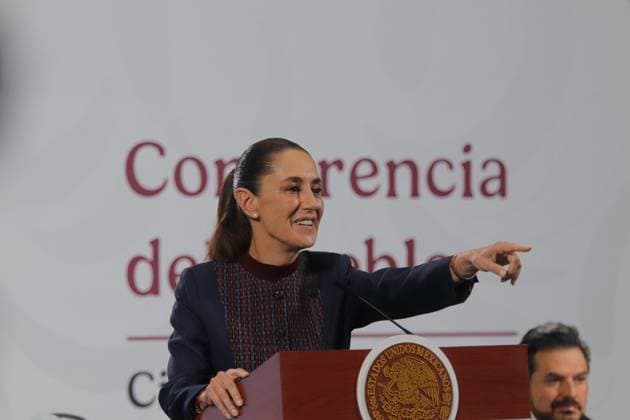 MexicoÃ¢â‚¬â ¢s President Claudia Sheinbaum Pardo speaks about the programs for the FIFA World Cup 2026 during a press conference at the National Palace. on November 18, 2025 in Mexico City, Mexico. Mexico City Mexico - ZUMAe321 20251118_zia_e321_017 Copyright: xCarlosxSantiagox