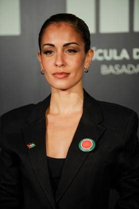 Premiere of La voz de Hind Actress Hiba Abouk poses during the red carpet of the film La voz de Hind, at the Palacio de la Prensa, on November 18, 2025, in Madrid Spain The film narrates the anguished wait of a six-year-old Palestinian girl, trapped in a car under fire in Gaza, while the Red Crescent tries to rescue her The film focuses on the drama of calls for help and the helplessness of those who try to help her, without showing explicit violence, The film focuses on the drama of the calls for help and the helplessness of those who try to help her, without showing explicit violence 18 NOVEMBER 2025 PREMIERE FILM PRESENTATION CINE GAZA Madrid Madrid Spain  Copyright: xMateoxLanzuelax 7109735