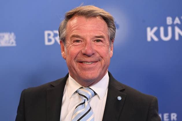 Patrick LINDNER Saenger , single picture,cropped single motif,portrait,portrait,portrait award Bavarian Art Prize 2025 on 18 11 2025 at Bergson Kunstkraftwerk in Munich