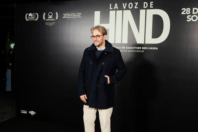 Premiere of La voz de Hind Journalist and writer Maxim Huerta poses during the red carpet of the film La voz de Hind, at the Palacio de la Prensa, on November 18, 2025, in Madrid Spain The film narrates the anguished wait of a six-year-old Palestinian girl trapped in a car under fire in Gaza, while the Red Crescent tries to rescue her, trapped in a car under fire in Gaza, while the Red Crescent tries to rescue her The film focuses on the drama of the calls for help and the helplessness of those who try to help her, without showing explicit violence 18 NOVEMBER 2025 PREMIERE FILM PRESENTATION CINEMA GAZA Madrid Madrid Spain  Copyright: xMateoxLanzuelax 7109906
