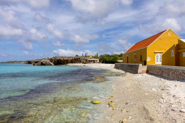 18-11-2025 Antillen Princess Beatrix, patron of the Dutch Caribbean Nature Alliance (DCNA), visited Washington Slagbaai National Park and the Jantje Beton playground and Tera Barra on the 1st day of the 2 day visit to Bonaire. Â  Copyright: xPPEx