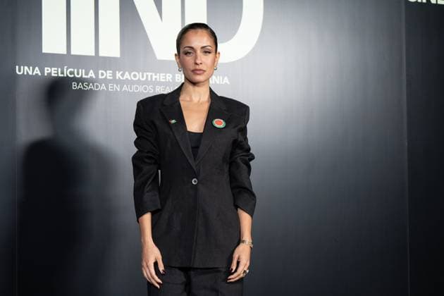 Premiere for the film La Voz de Hind , in Madrid, Spain - 18 Nov 2025 Actress Hiba Abouk poses during the premiere for the film La Voz de Hind , at the Palacio de la Prensa, in Madrid. Madrid Spain Copyright: xAtilanoxGarciax xSOPAxImagesx photo00920