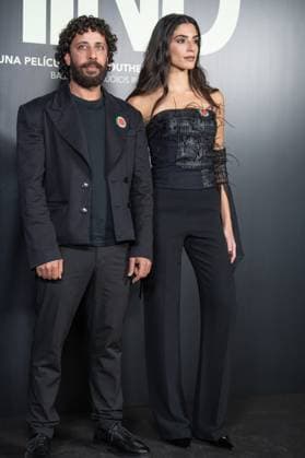 Premiere for the film La Voz de Hind , in Madrid, Spain - 18 Nov 2025 Motaz Malhees and Saja Kilani poses during the premiere for the film La Voz de Hind , at the Palacio de la Prensa, in Madrid. Madrid Spain Copyright: xAtilanoxGarciax xSOPAxImagesx photo00936