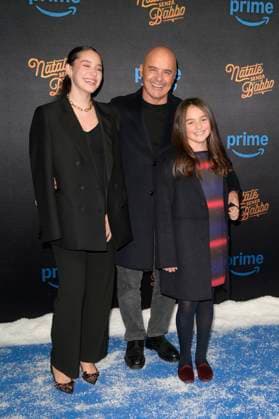 Natale senza Babbo blu carpet in Rome, Italy - 18 Nov 2025 Emma Zingaretti (l), Luca Zingaretti (c) and Bianca Zingaretti (r) attend the blu carpet of movie Natale senza Babbo at Cinema Adriano. Rome Italy Copyright: xMarioxCartellix xSOPAxImagesx _DSC5108