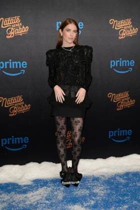 Natale senza Babbo blu carpet in Rome, Italy - 18 Nov 2025 Valentina Romani attends the blu carpet of movie Natale senza Babbo at Cinema Adriano. Rome Italy Copyright: xMarioxCartellix xSOPAxImagesx _DSC5148