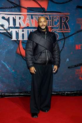 Stranger Things 5 , Fan Event at Tempelhof Airport, Berlin, 18 11 2025 Malick Bauer at the fan event for Stranger Things in Hangar 7 at Tempelhof Airport in Berlin on 18 11 2025 Berlin Tempelhof Airport Copyright: xAnitaxBuggex