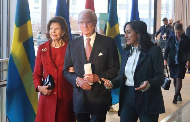 November 18, 2025, Ottawa, On, Canada: Sweden s King Carl Gustaf, Queen Silvia, and Foreign Affairs Minister Anita Anand arrive at a joint discussion on the conflict in Ukraine, in Ottawa, on Tuesday, November 18, 2025. Ottawa Canada - ZUMAc35_ 20251118_zaf_c35_170 Copyright: xPatrickxDoylex