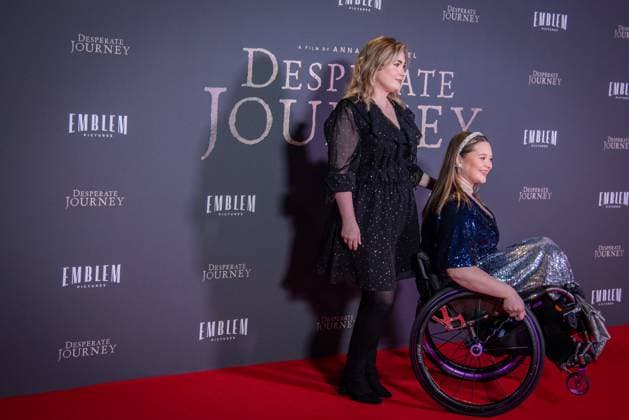 Desperate Journey London Premiere in London - 18 Nov 2025 Amy Pohl attends the London Premiere of Desperate Journey at Odeon Luxe Leicester Square. London United Kingdom Copyright: xLoredanaxSangiulianox xSOPAxImagesx LSangiuliano-2-80