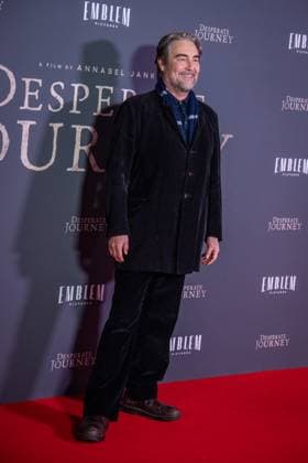 Desperate Journey London Premiere in London - 18 Nov 2025 Nathaniel Parker attends the London Premiere of Desperate Journey at Odeon Luxe Leicester Square. London United Kingdom Copyright: xLoredanaxSangiulianox xSOPAxImagesx LSangiuliano-2-90