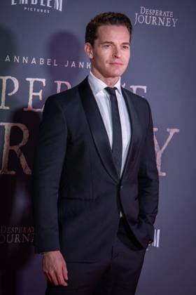 Desperate Journey London Premiere in London - 18 Nov 2025 Dominic Allburn attends the London Premiere of Desperate Journey at Odeon Luxe Leicester Square. London United Kingdom Copyright: xLoredanaxSangiulianox xSOPAxImagesx LSangiuliano-2-45