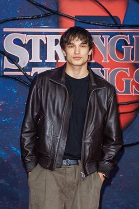 Fan Event Stranger Things 5 Giuliano Poplawski at the Netflix Stranger Things Season 5 Fan Event at Tempelhof Airport Hangar 7 on 18 11 2025 in Berlin Copyright: xEventpressxKochanx