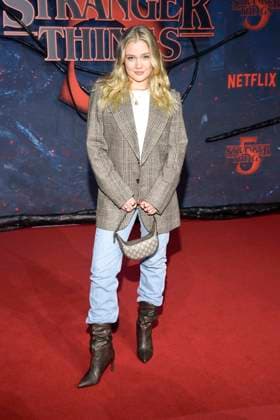 abb Chiara Tews as a guest on the red carpet at the big fan event with screening of the Netflix series STRANGER THINGS 5 at Tempelhof Airport on 18 11 2025 in Berlin Berlin Germany