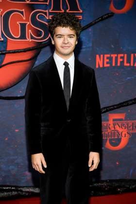abb Gaten Matarazzo as a guest on the red carpet at the big fan event with screening of the Netflix series STRANGER THINGS 5 at Tempelhof Airport on 18 11 2025 in Berlin Berlin Germany