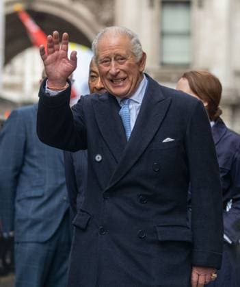 King Charles III at Fortnum & Mason LONDON, UNITED KINGDOM - NOVEMBER 19: King Charles III leaves Fortnum & Mason in central in London, United Kingdom on November 19, 2025. The King marked the second anniversary of Coronation Food Project. Ilyas Tayfun Salci Anadolu London United Kingdom. Editorial use only. Please get in touch for any other usage.  Copyright: x2025xAnadoluxIlyasxTayfunxSalcix