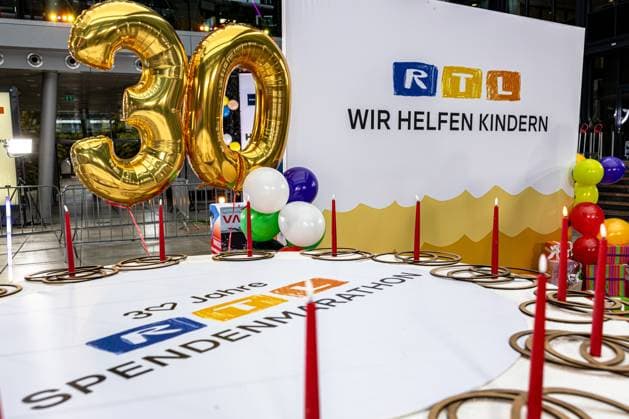 Press event for the RTL charity marathon in Cologne, 19 11 2025 At the RTL headquarters in Cologne Deutz, Joey Kelly and Wolfram Kons present the 24H BIRTHDAY CHALLENGE for the 30th RTL SPENDENMARATHON The 24-hour campaign with 20 company teams supports the STIFTUNG RTL WIR HELF Copyright: xBonn.digitalx