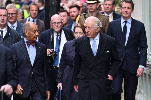 King Charles III at Fortnum & Mason LONDON, UNITED KINGDOM - NOVEMBER 19: King Charles III leaves Fortnum & Mason in central in London, United Kingdom on November 19, 2025. The King marked the second anniversary of Coronation Food Project. Rasid Necati Aslim Anadolu London United Kingdom. Editorial use only. Please get in touch for any other usage.  Copyright: x2025xAnadoluxRasidxNecatixAslimx