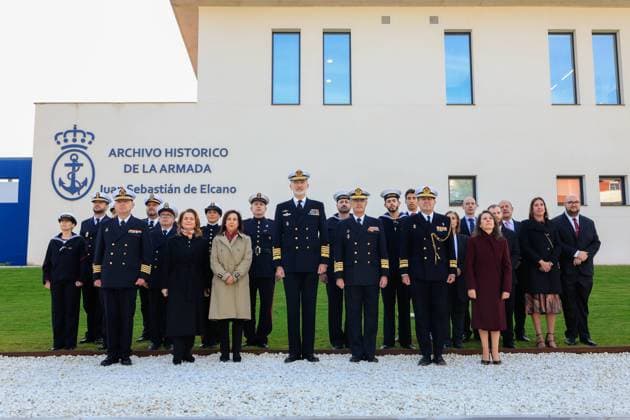 Spanish King Felipe VI and minister Margarita Robles visits the Juan Sebastián de Elcano naval historical archive in Madrid on Wednesday, 19 November 2025. Cordon Press  MarcoxAntonioxRomero