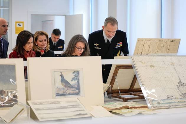 Spanish King Felipe VI and minister Margarita Robles visits the Juan Sebastián de Elcano naval historical archive in Madrid on Wednesday, 19 November 2025. Cordon Press  MarcoxAntonioxRomero