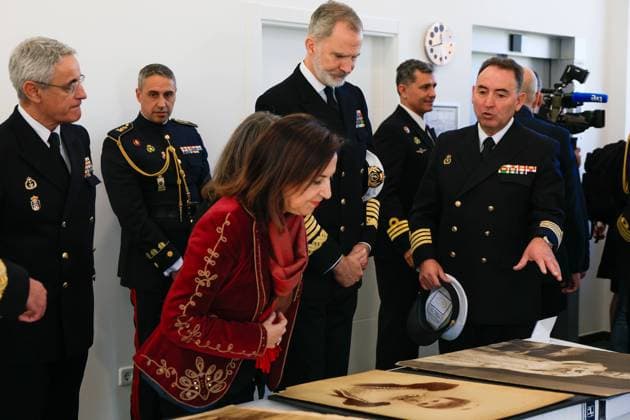 Spanish King Felipe VI and minister Margarita Robles visits the Juan Sebastián de Elcano naval historical archive in Madrid on Wednesday, 19 November 2025. Cordon Press  MarcoxAntonioxRomero