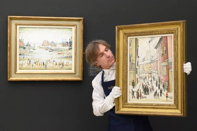 Sotheby s Modern British and Irish Art Evening Auction Sotheby s, London A technician holds up (L) - The Estuary by L.S. Lowry (Laurence Stephen Lowry) (est. Â£700k - Â£1m) and (R) - An Old Street by L.S. Lowry (Laurence Stephen Lowry) (est. Â£800k - Â£1.2m) and which is to go on auction at Sotheby s Modern British and Irish Art Evening Auction on 25th November 2025 at Sotheby s, London, England, UK on Wednesday 19 November, 2025., Credit:Justin Ng Avalon UK, England, London, Sotheby s  Copyright: xJustinxNgx xAvalonx 1053351352