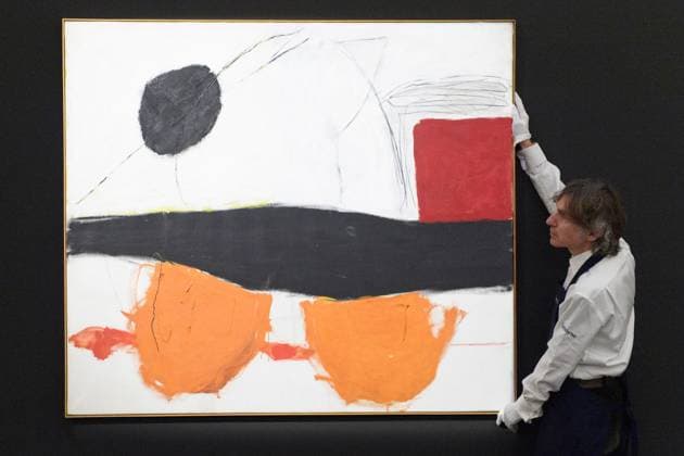 Sotheby s Modern British and Irish Art Evening Auction Sotheby s, London A technician holds up May 1963 by Roger Hilton (est. Â£150k - Â£250k) which is to go on auction at Sotheby s Modern British and Irish Art Evening Auction on 25th November 2025 at Sotheby s, London, England, UK on Wednesday 19 November, 2025., Credit:Justin Ng Avalon UK, England, London, Sotheby s  Copyright: xJustinxNgx xAvalonx 1053351369