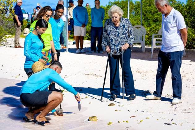 Princess Beatrix visit to the Caribbean island Bonaire. Kingdom of the Netherlands. 19 Nov 2025 Princess Beatrix during the second day of her visit to the Caribbean island of Bonaire. The Princess visited Mangrove Maniacs. Kralendijk Bonaire  Copyright: xDPPA ANx