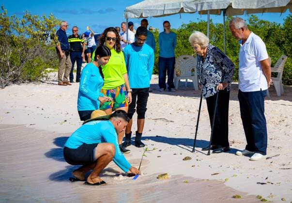 Princess Beatrix visit to the Caribbean island Bonaire. Kingdom of the Netherlands. 19 Nov 2025 Princess Beatrix during the second day of her visit to the Caribbean island of Bonaire. The Princess visited Mangrove Maniacs. Kralendijk Bonaire  Copyright: xDPPA ANx