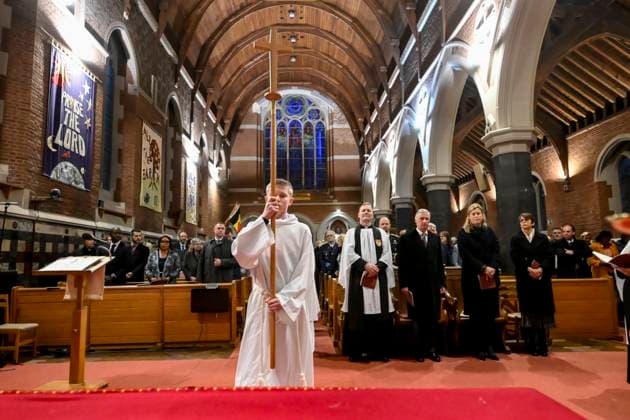 King Philippe Attends Anglican Evensong BRUSSELS, BELGIUM - King Philippe of Belgium and Annelies Verlinden, (CD&V) Minister of Justice, in charge of the North Sea of Federal Government pictured attending an Evensong at Holy Trinity Pro-Cathedral.on November 19, 2025 in Brussels, Belgium, 19 11 2025 Brussels Belgium  Copyright: xPhilipxReynaersx