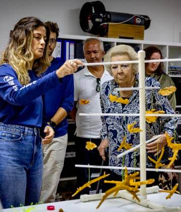 19-11-2025 Antillen Princess Beatrix visited Mangrove Maniacs and Reef Renewal Foundation Bonaire (RRFB) on the 2nd and last day of her visit to Bonaire. Â  Copyright: xPPEx