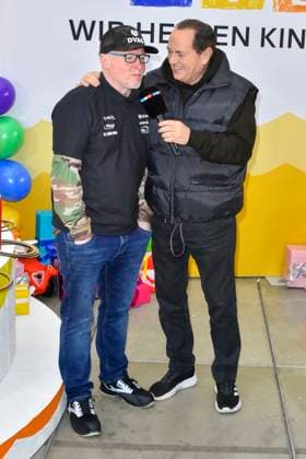 abb presenter Wolfram Kons and Joey Kelly musician athlete in the RTL studio at the photo session for the 24 hour charity birthday challenge 30th birthday of the RTL Spendenmarathon wir helfen Kindern bei RTL Deutschland on 19 11 2025 in Cologne Deutz NRW Germany
