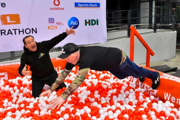 abb presenter Wolfram Kons and Joey Kelly musician athlete in the Rot Weisse Baelle Bad in the RTL studio at the photo session for the 24 hour charity birthday challenge 30th birthday of the RTL Spendenmarathon wir helfen Kindern bei RTL Deutschland on 19 11 2025 in Cologne Deutz NRW Germany