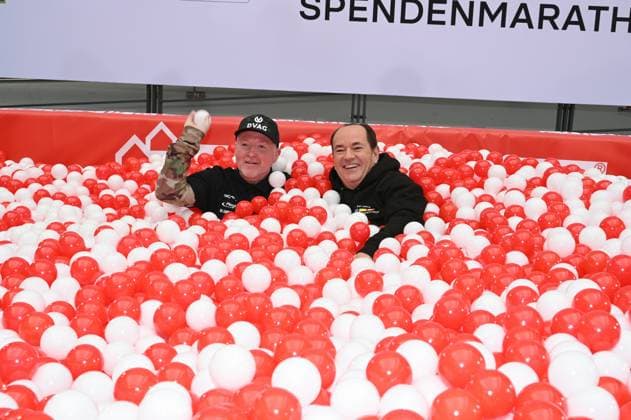 Presenter Wolfram Kons and Joey Kelly at a photo session for the 24-hour birthday challenge to mark the 30th anniversary of the RTL Spendenmarathon wir helfen Kindern, which takes place from 20 11 18 00 hrs.