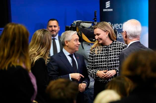 November 19, 2025, Ottawa, On, CAN: Minister of Finance and National Revenue Francois-Philippe Champagne, left, and Deputy Prime Minister of Sweden Ebba Busch, speak as they await the arrival of Sweden s King Carl XVI Gustaf and Queen Silvia, not shown, at the Ericsson Research & Development facility in Ottawa, on Wednesday, Nov. 19, 2025. Ottawa CAN - ZUMAc35_ 20251119_zaf_c35_045 Copyright: xJustinxTangx
