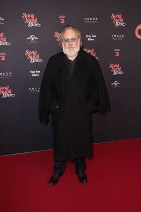 Friedrich Liechtenstein at the Song Sung Blue movie premiere on 19 11 2025 at the Zoo Palast in Berlin Song Sung Blue movie premiere in Berlin with Hugh Jackman Kate Hudson