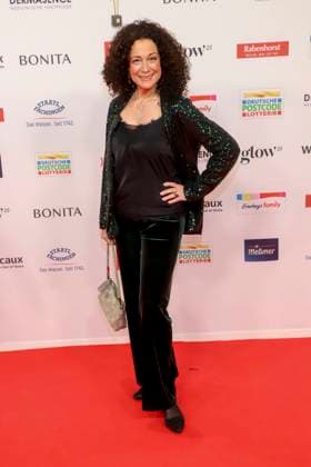abb Barbara Wussow as a guest on the red carpet at the award ceremony of the Golden Picture of a Woman 2025 at the Theater im Hafen on 19 11 2025 in Hamburg Hamburg Germany