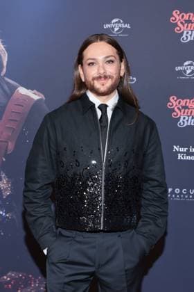 19 11 2025, Riccardo Simonetti at the premiere of Song Sung Blue, Zoo Palast, Berlin, Berlin