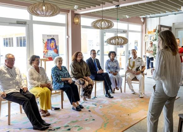 Bonaire, The Netherlands, 2025-11-19 19:07:05 BONAIRE, November 19, 2025. Princess Beatrix visits Bonaire. The visit focuses on the work of the Dutch Caribbean Nature Alliance (DCNA) and social initiatives on the islands. The Princess is the patron of DCNA. PHOTO: NLBeeld Albert Nieboer Credit: NL Beeld Patrick van Emst  Copyright: xx x
