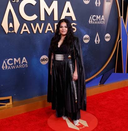 Jade Turner arrives on the red carpet for the 59th CMA Awards in Nashville, Tennessee, on Wednesday, November 19, 2025.  NAS20251119121 JOHNxANGELILLO