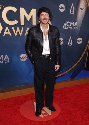 59th Annual CMA Awards - Arrivals Zach John King arriving at the 59th Annual Country Music Association Awards held at the Bridgestone Arena on November 19, 2025 in Nashville, TN. Nashville Bridgestone Arena Tennessee USA Copyright: xCurtisxHilbunx xAFF-USA.COMx