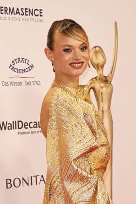 Olga Loeffler at the Goldene Bild der Frau award ceremony on 19 11 2025 at the Stage Theater in Hamburg Goldene Bild der Frau award ceremony 2025 in Hamburg