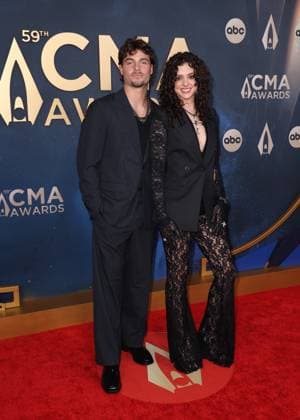 59th Annual CMA Awards - Arrivals Lanie Gardner arriving at the 59th Annual Country Music Association Awards held at the Bridgestone Arena on November 19, 2025 in Nashville, TN. Nashville Bridgestone Arena Tennessee USA Copyright: xCurtisxHilbunx xAFF-USA.COMx