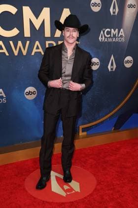 59th Annual CMA Awards - Arrivals Zach John King arriving at the 59th Annual Country Music Association Awards held at the Bridgestone Arena on November 19, 2025 in Nashville, TN. Nashville Bridgestone Arena Tennessee USA Copyright: xCurtisxHilbunx xAFF-USA.COMx