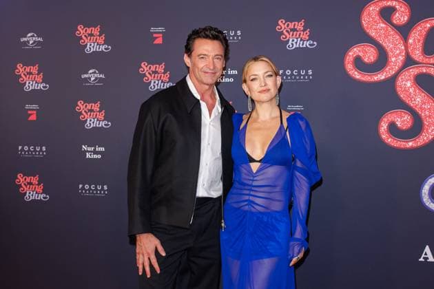 Premiere Song Sung Blue Hugh Jackman and Kate Hudson at the European premiere of the movie Song Sung Blue at the Zoo Palast on 19 11 2025 in Berlin Copyright: xEventpressxKochanx